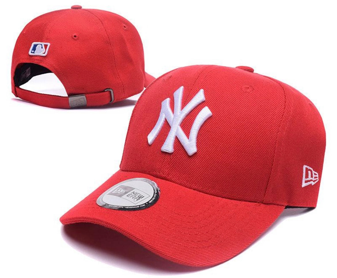 Fitted Caps π©·π©΅π