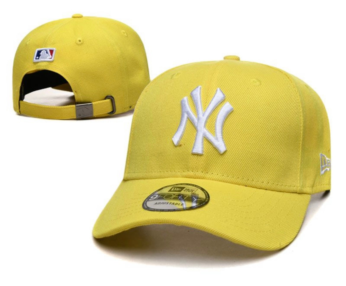 Fitted Caps π©·π©΅π