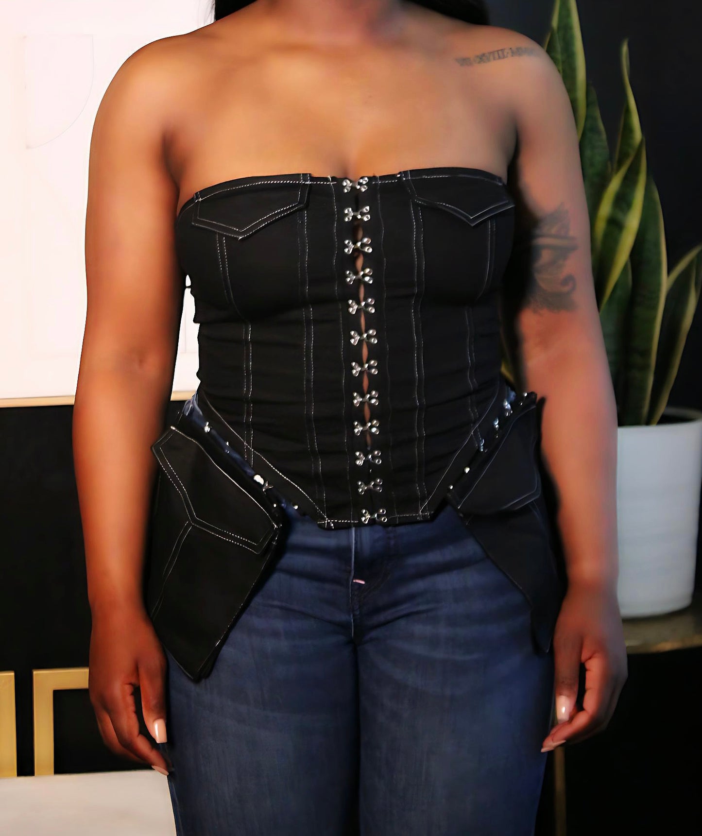Big Pockets Bustier 🖤