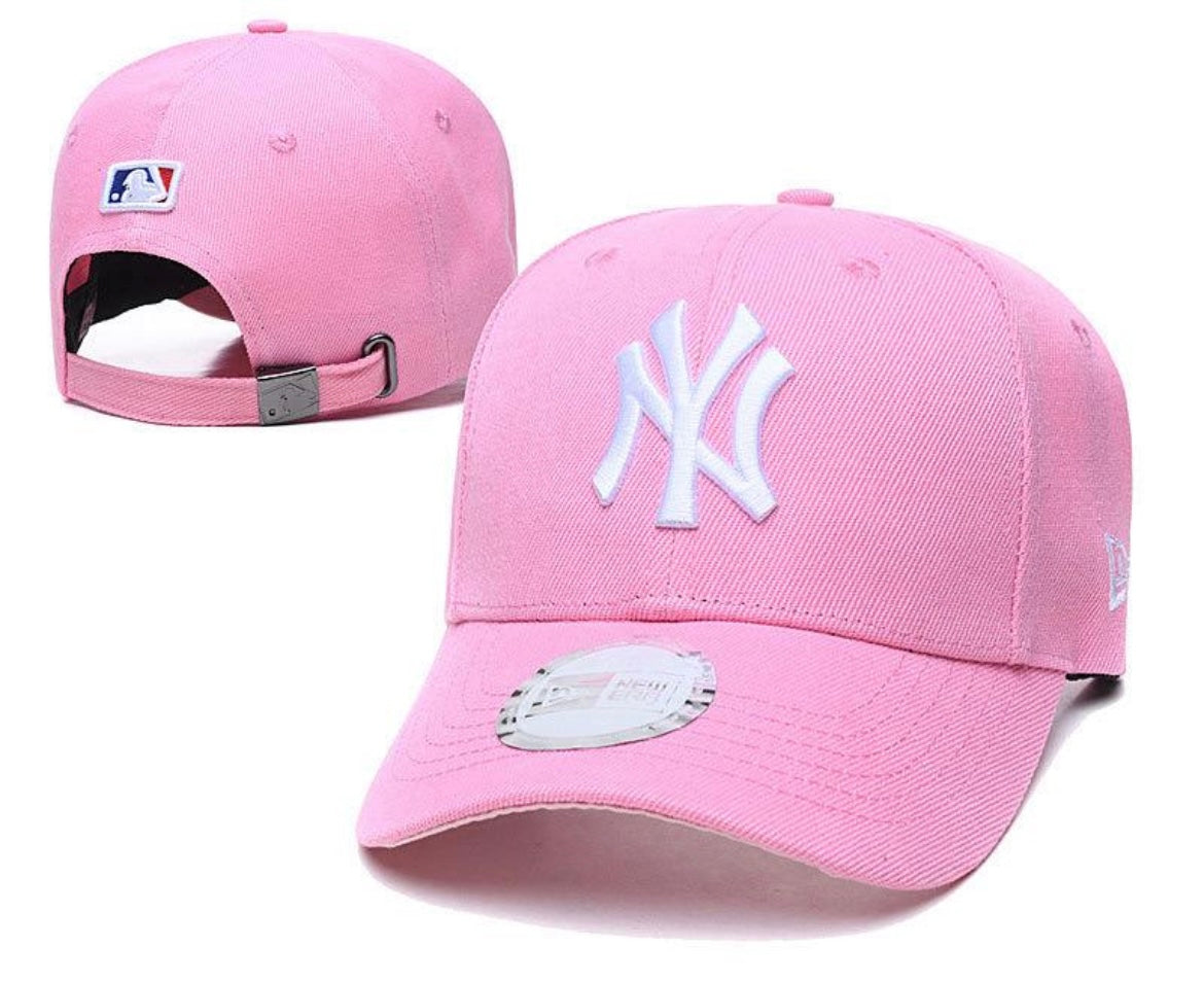 Fitted Caps π©·π©΅π
