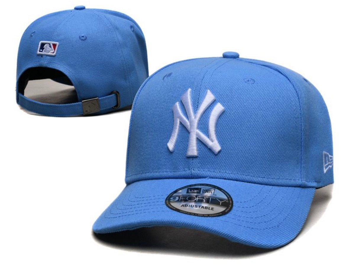 Fitted Caps π©·π©΅π