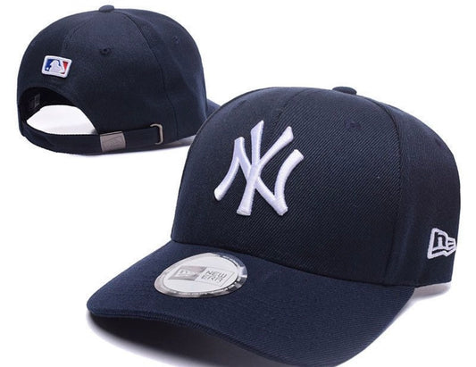Fitted Caps 🩷🩵🎀